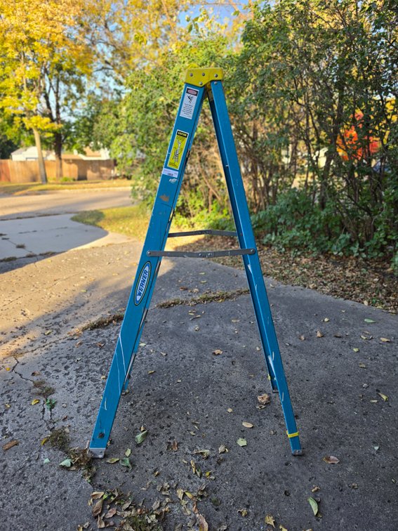 Werner 6Ft Fiberglass Step Ladder