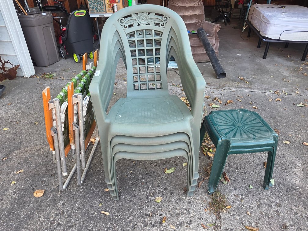 4 Plastic Lawn Chairs with 2 Side Tables