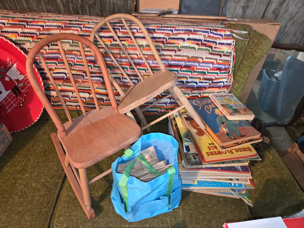 2 Kids Chairs-Books-Puzzles