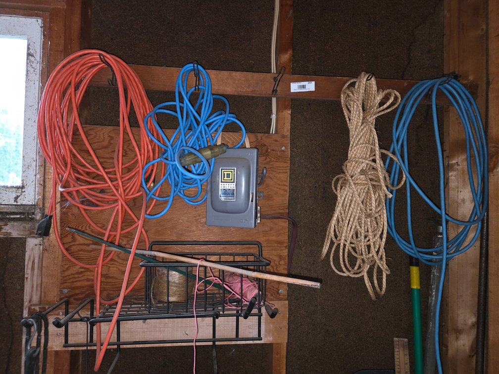 4 Extension Cords and Rope