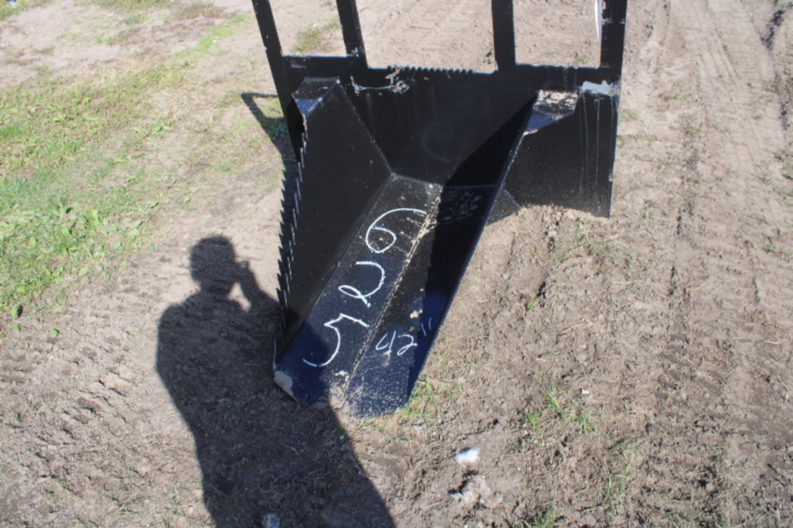 spade bucket
