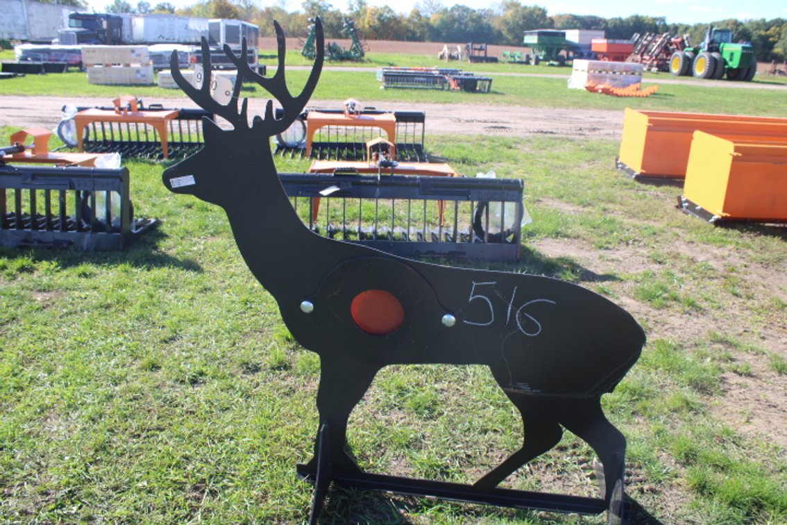 3/8 in AR500 Steel Deer Shooting Target With Heart Flapper