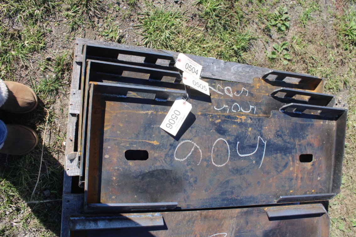 skid steer plate