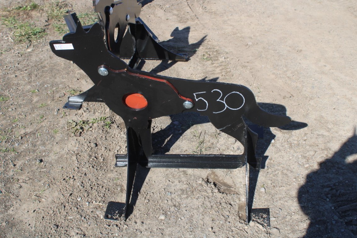 3/8 in AR500 Steel Coyote Shooting Target with heart flapper