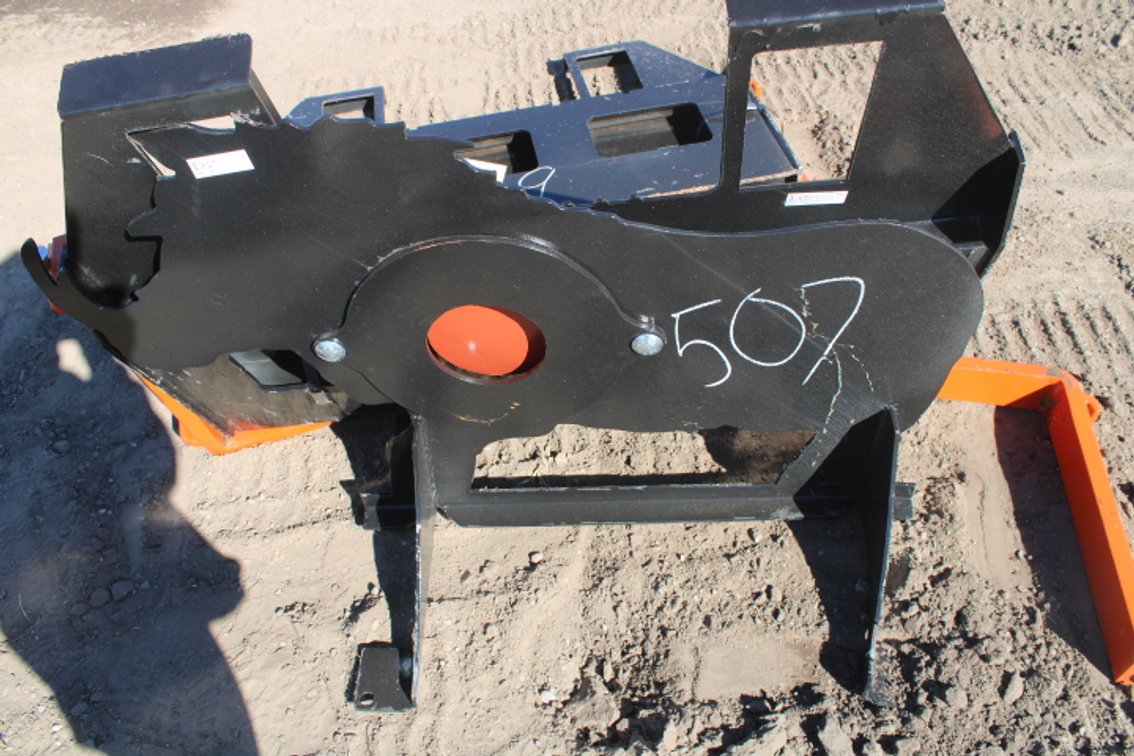 3/8 in ar500 steel boar shooting target with heart flapper