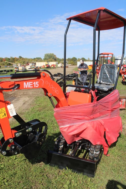 ME15 Mini Excavator
