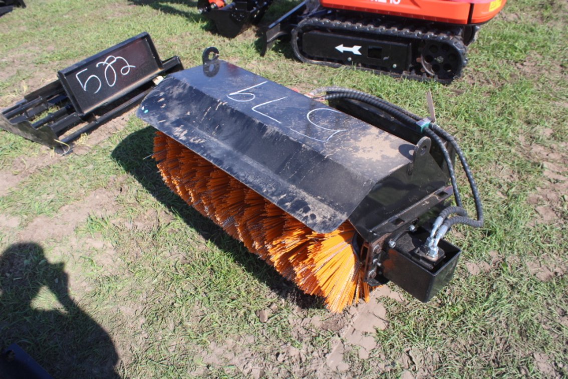 Mini Skid Steer Angle Sweeper