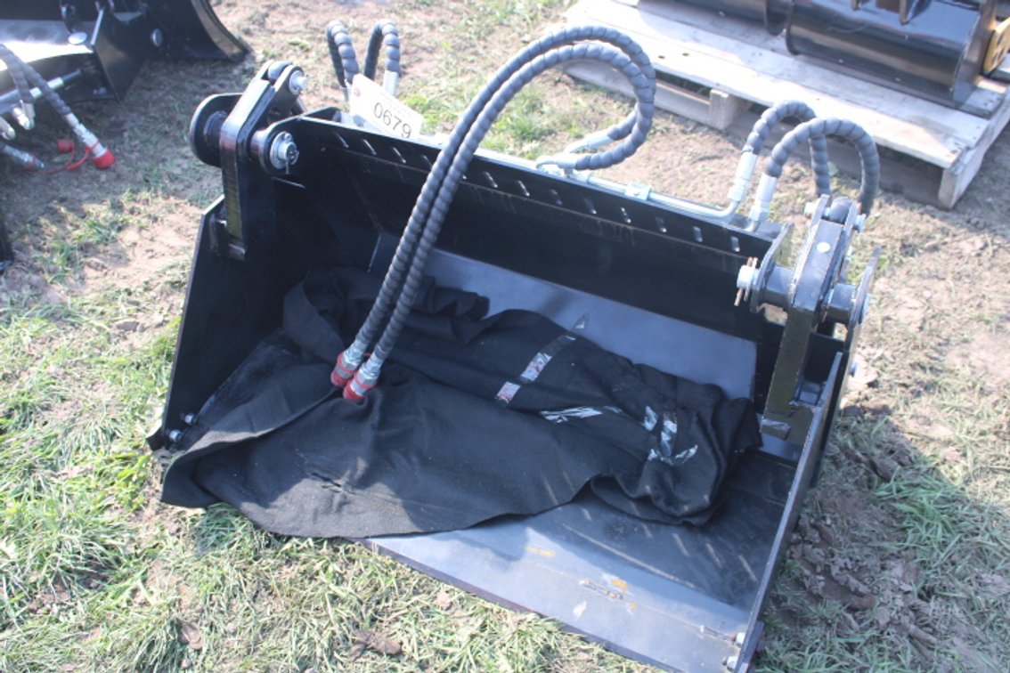 Mini Skid Steer 4 in 1 Bucket