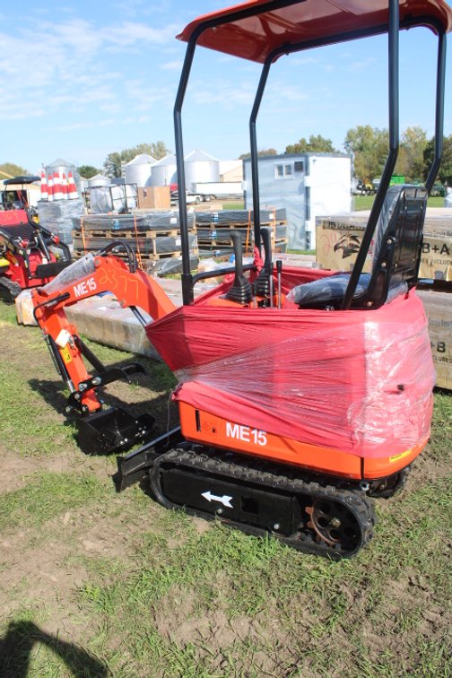 ME15 Mini Excavator