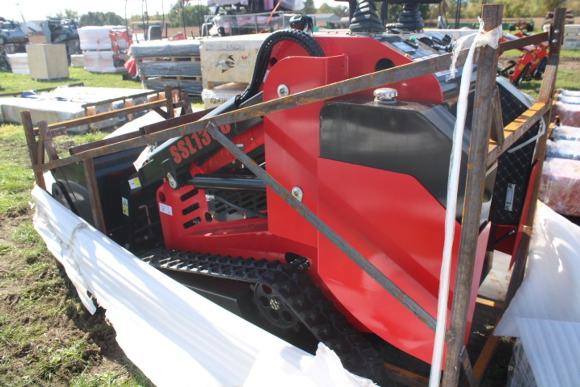 SSL1300 Skid Steer Loader