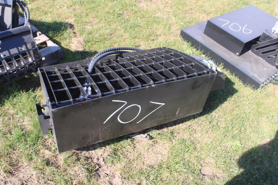 Mini Skid Steer Mixing Bucket