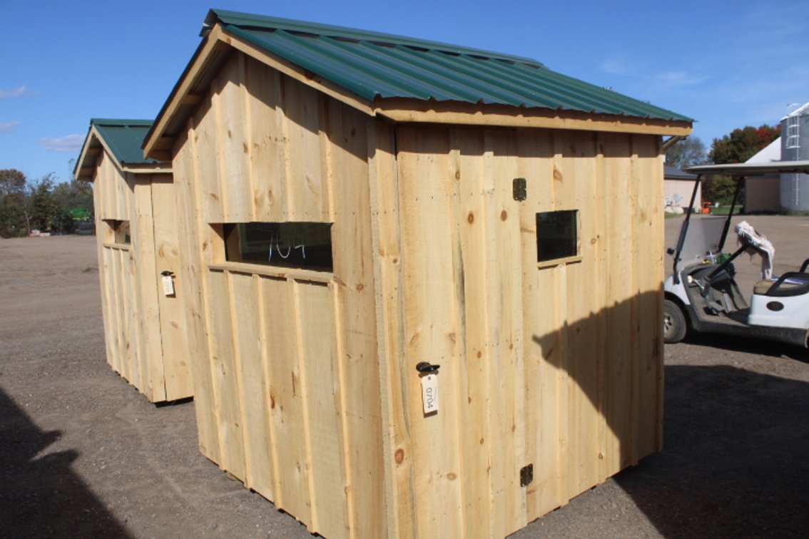 6x6 Wooden hunting cabin