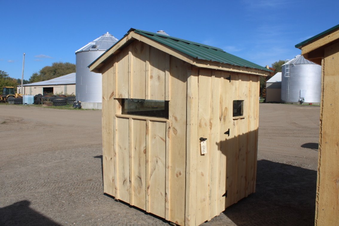 5x5 Wood Hunting shack
