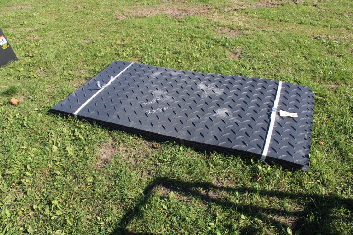 (5) 30x80 Polyethylene road mats