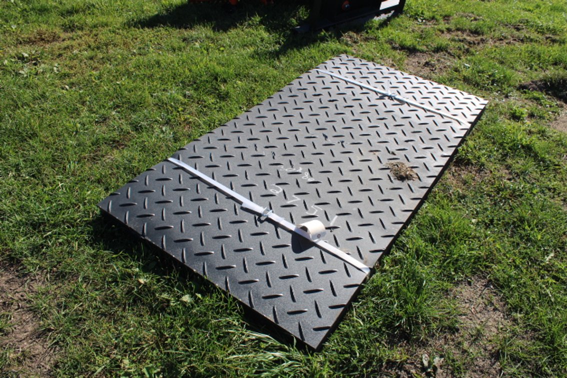 (5) 30x80 Polyethylene road mats
