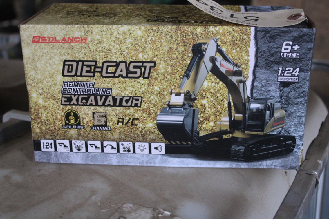 remote control excavator toy