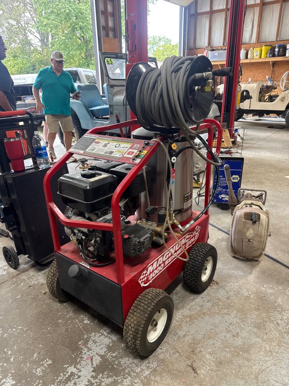 Magnum 4000 Series Gold Power Washer
