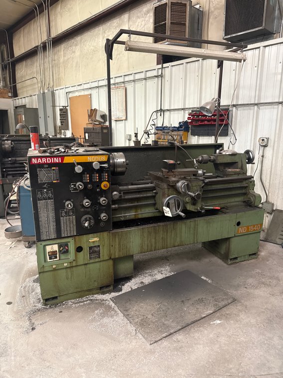 Nardini ND 1540E Engine Lathe - 15"x40" Cap