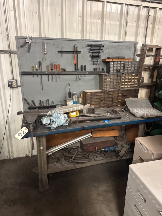 Metal Workbench w/6" Vise 6ft L x 30"W x 34"H