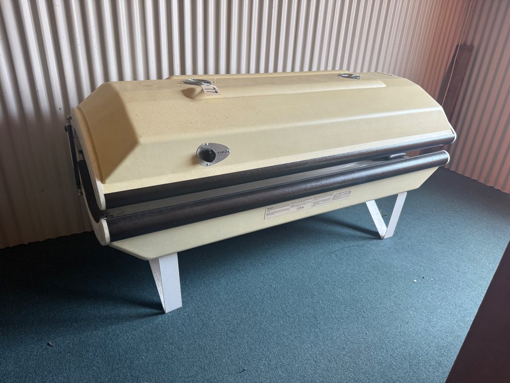 ESB Vintage Tanning Bed - works