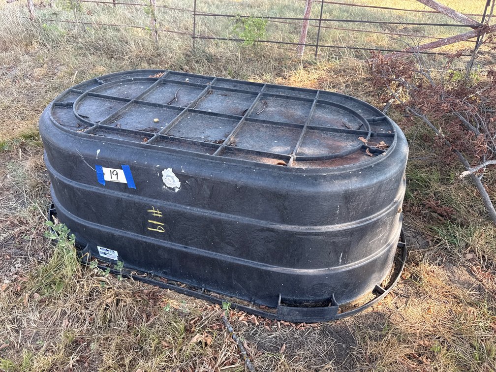 Rubbermaid Water Tank
