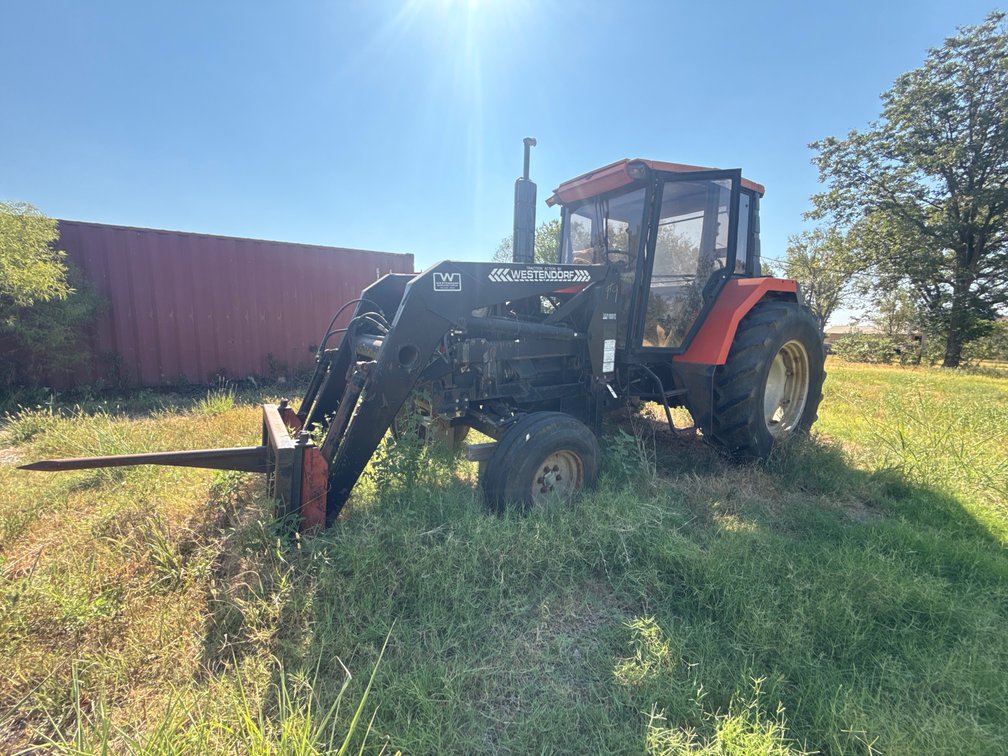 Agco Allis Cab Tractor w/Westendorf Loader & Hay Spear -