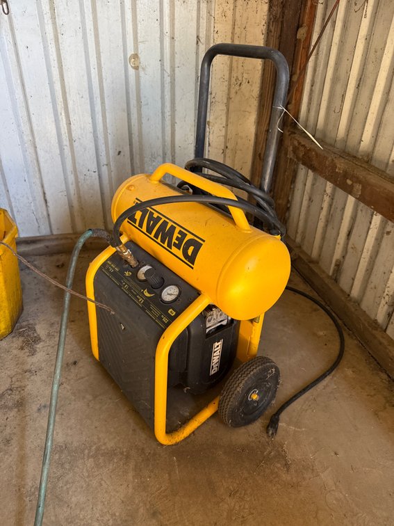 DeWalt Portable Air Compressor