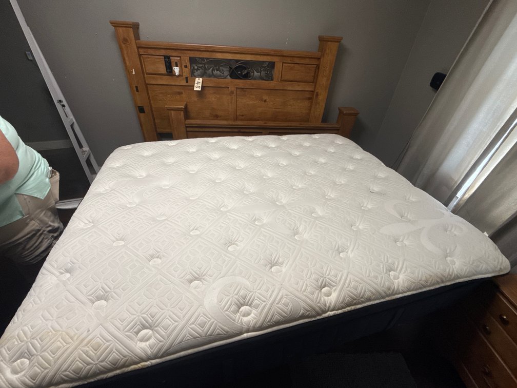 Queen Size Adjustable Bed w/Headboard & Footboard