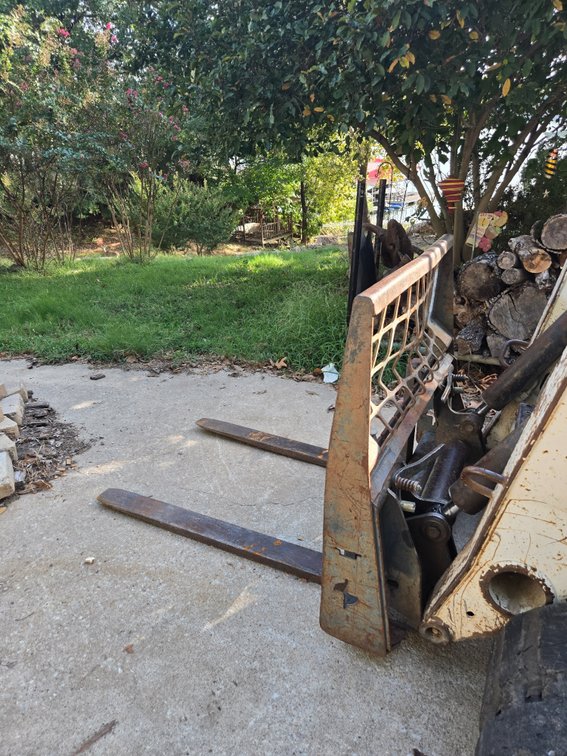 Skid Steer Pallet Forks