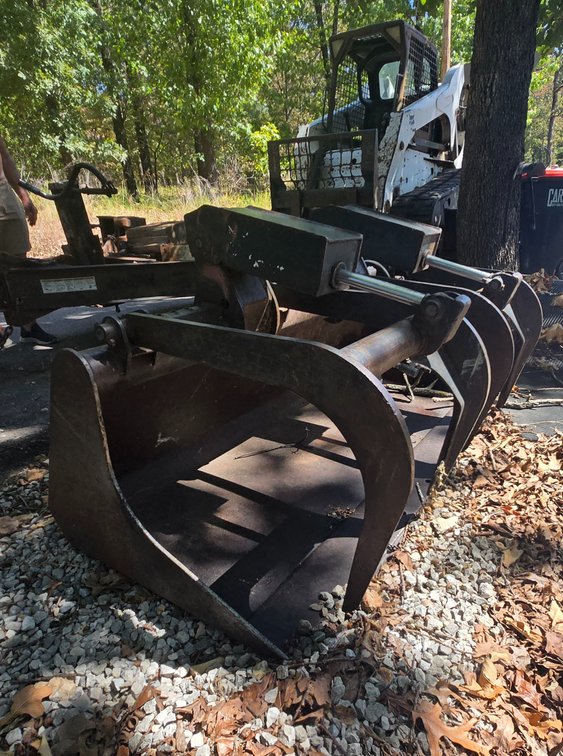 Grapple Bucket Skid Steer Attachment
