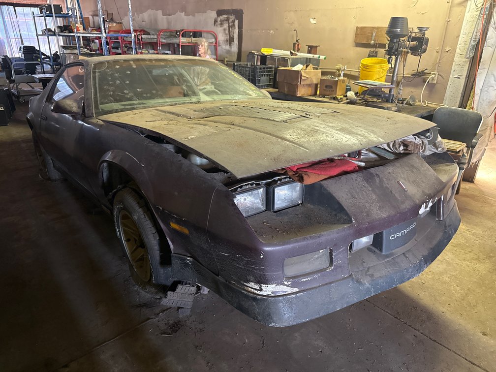 1982 Chev Camaro - Original - Needs to be Restored - Has Title