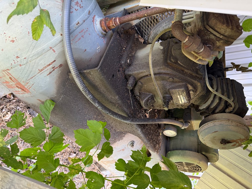 Econo-air Air Compressor model TM23 - Buyer must Disconnect