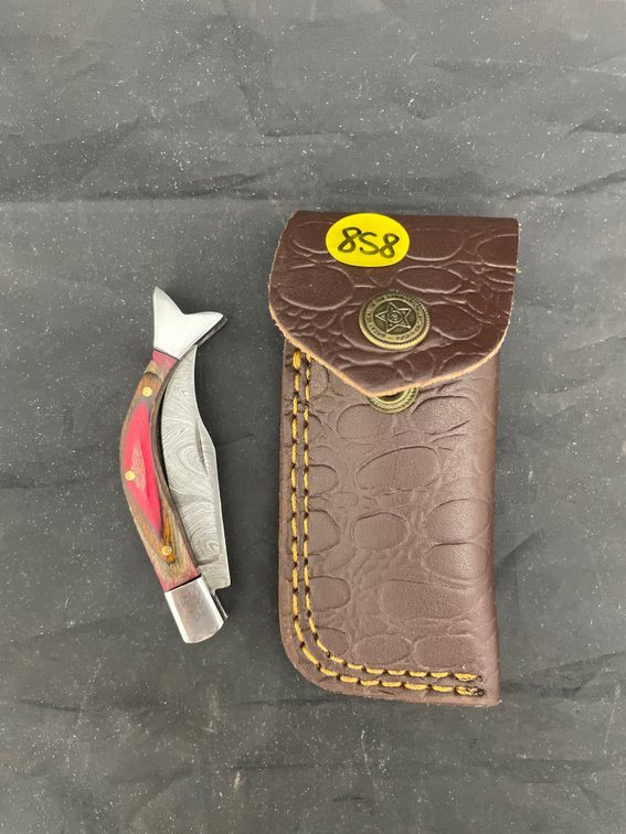 Folding Knife Damascus Steel w/Holster