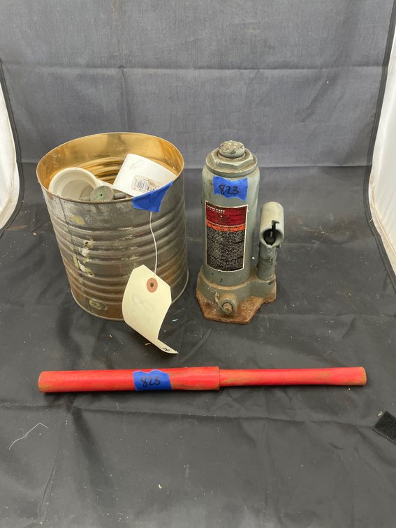 2 Pcs - Plumbing Equipment & Bottle Jack