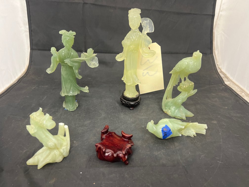 6 Pcs - Carved Jade? Figures