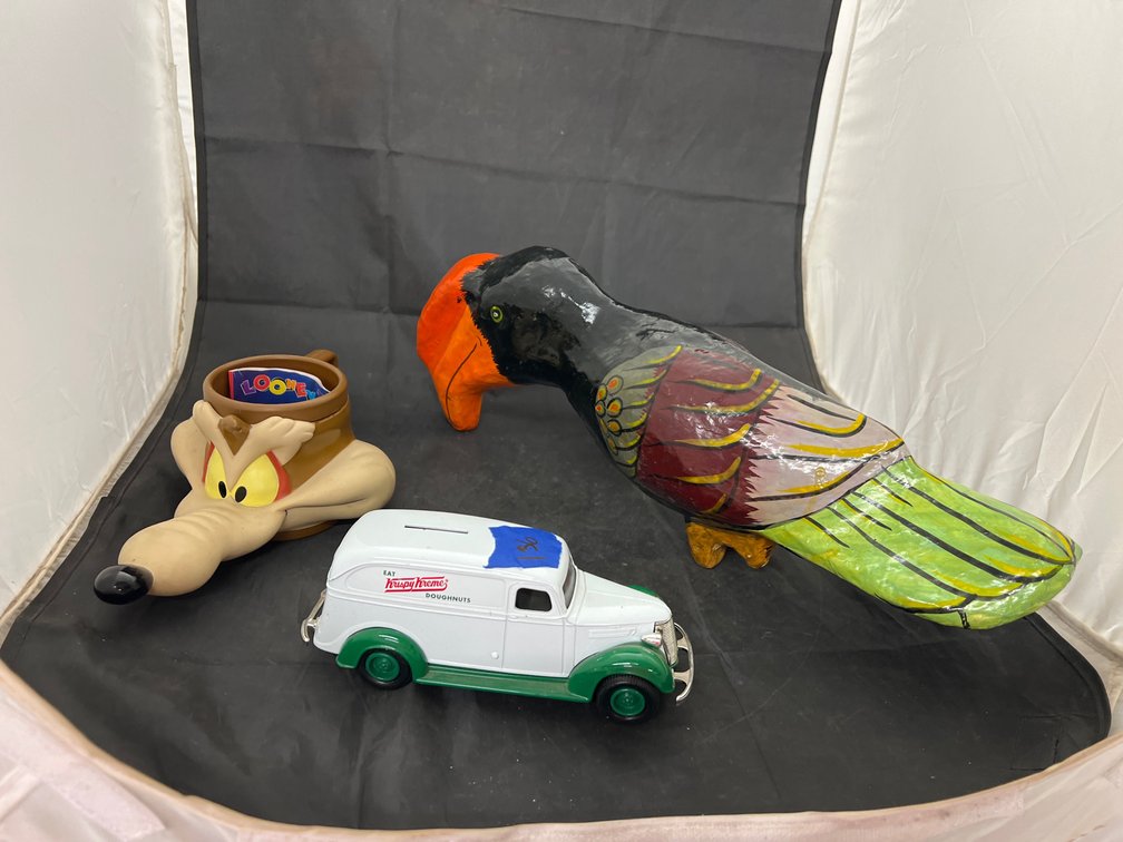 Papier Mache Tucan & Plastic Wylie Coyote Mug