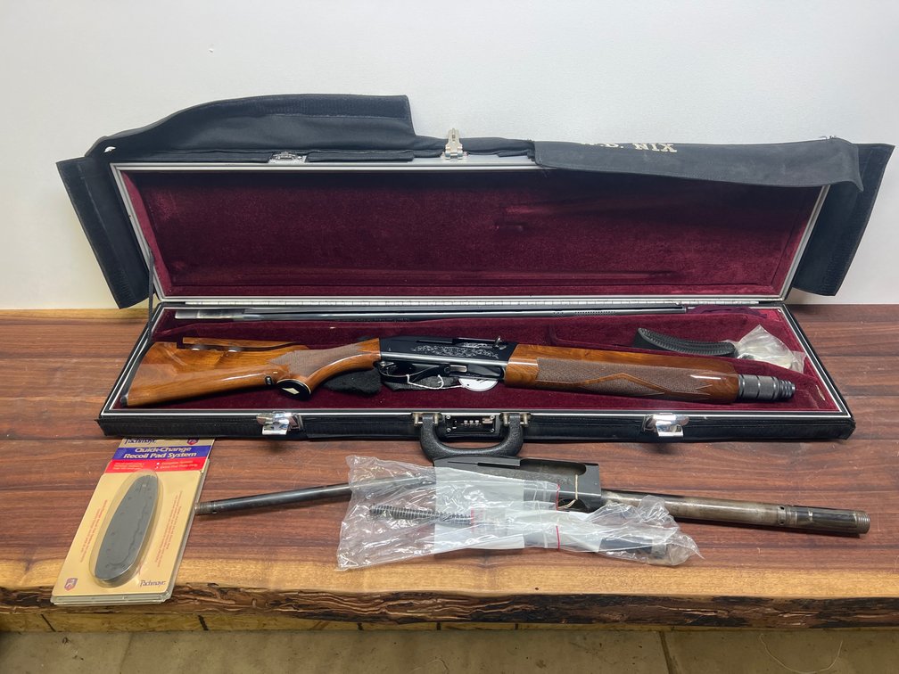 Remington - Mod. 1100 - Ser. #R117518V - Cal. - 12 Ga.