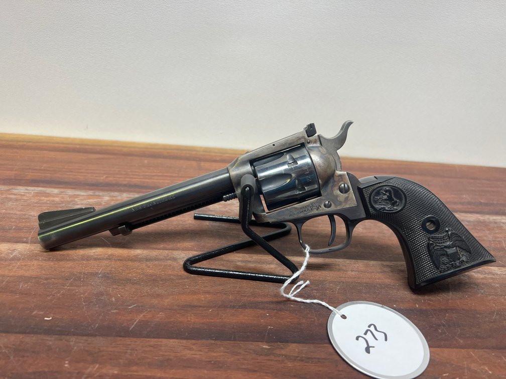 Colt - Mod. New Frontier - Ser. #G122367 - Cal. - .22 RF