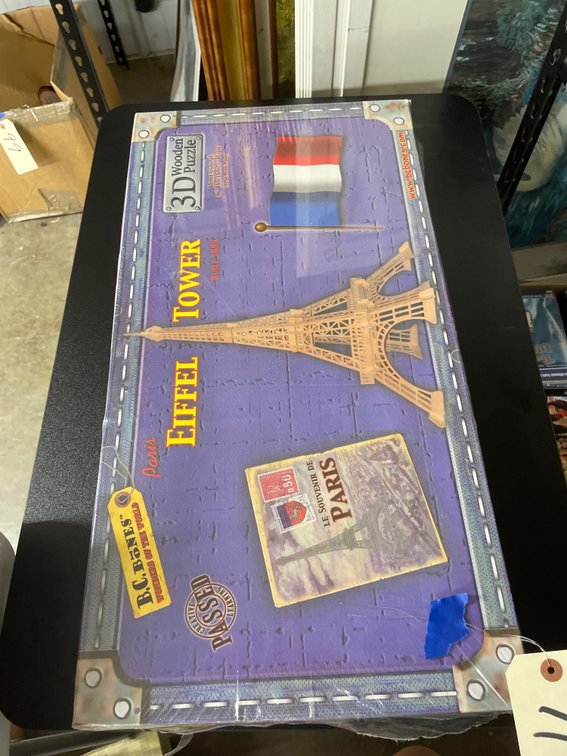 Wooden 3D Puzzle of the Eiffel Tower