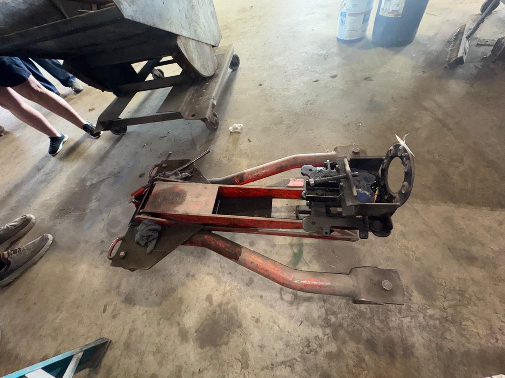 Roll Around Transmission Jack