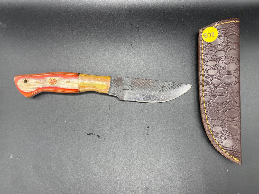 Fixed Blade Knife w/Leather Sheath