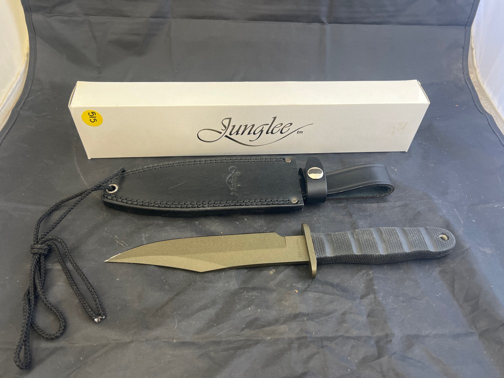 Junglee Pacific Hunter Fixed Blade Knife w/Leather