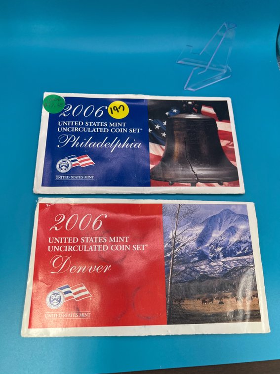 2006 Philadelphia & Denver Uncirculated Coin Sets