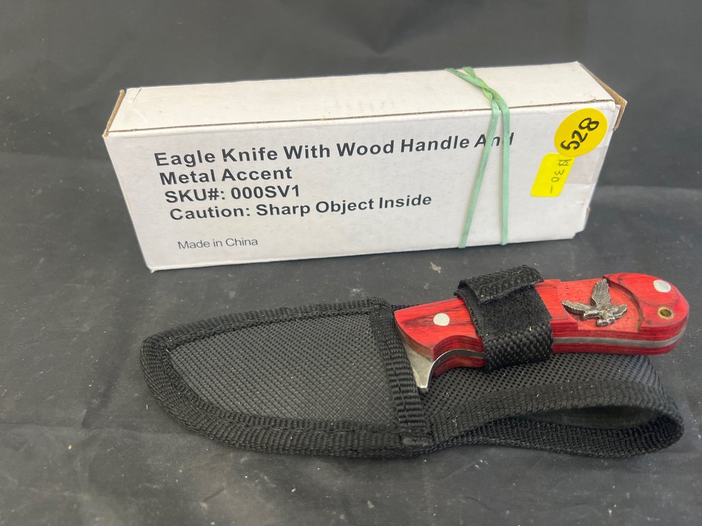 Fixed Blade Knife w/Nylon Sheath