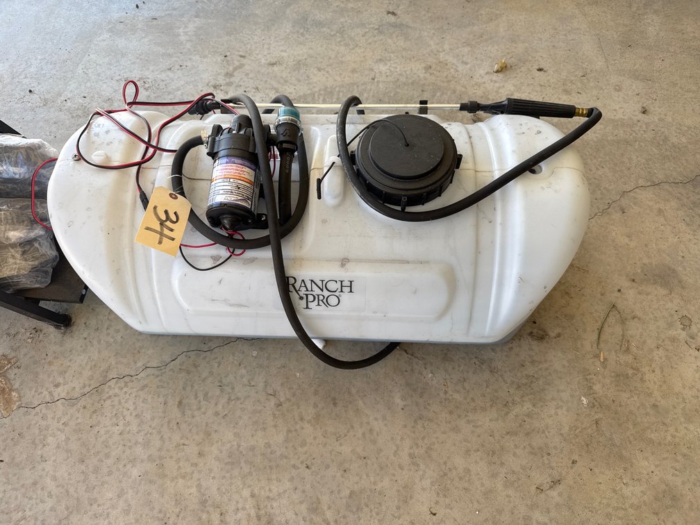 Ranch Pro 12V 35 Gal Sprayer
