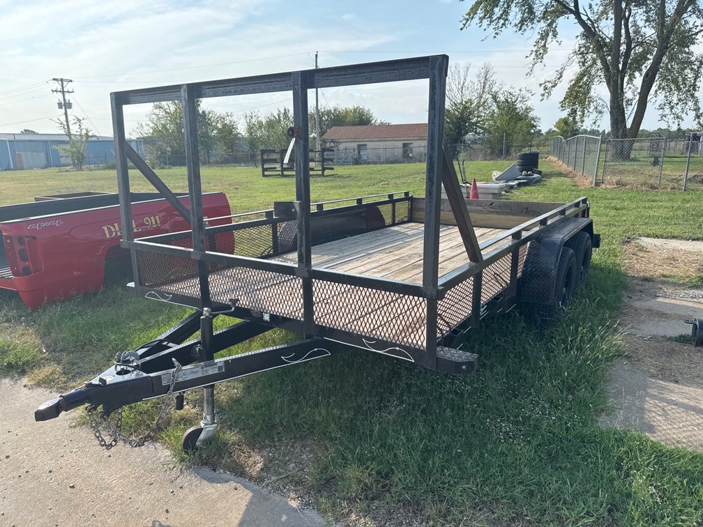 Starlite Bumper Pull 2-Axle Trailer - Wood Floor - 14ft L x 7ft W