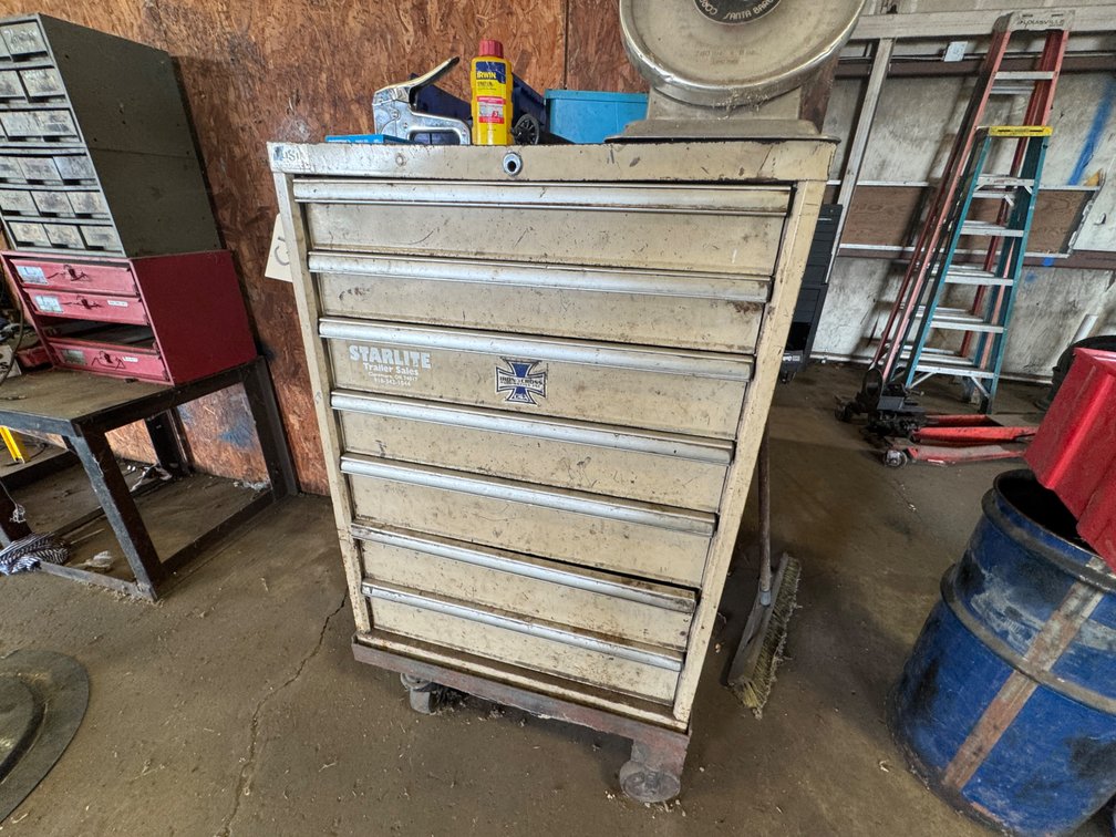 Heavy Duty 7-Drawer Roll Around Tool Box - Contents Not Incl