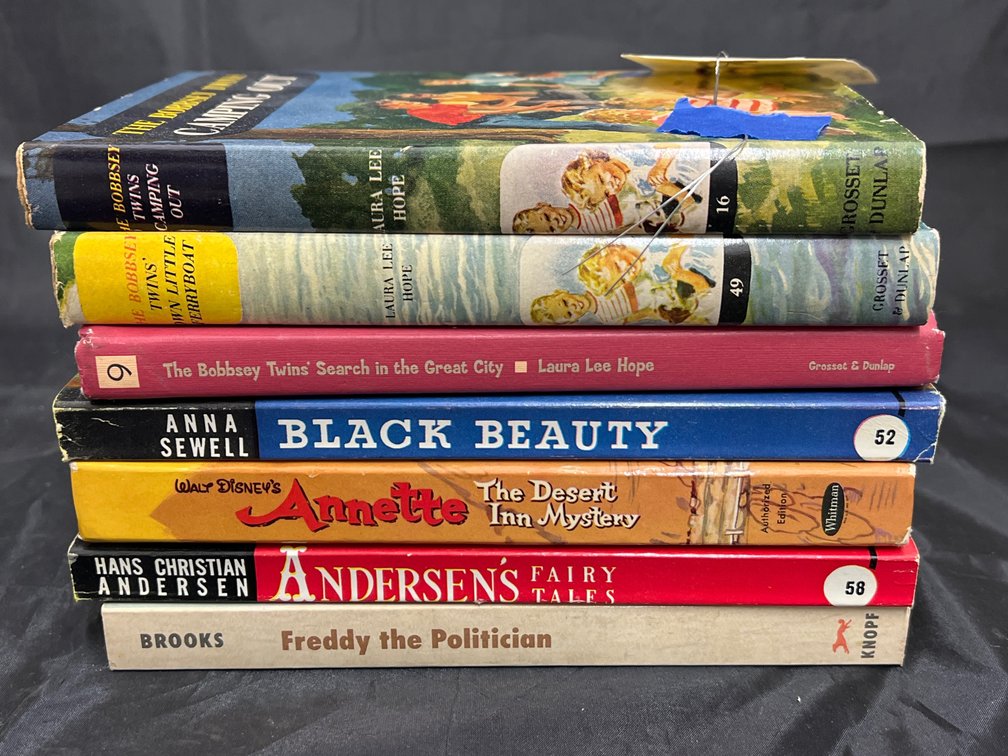 7 - Assorted Hardback & Paperback Books