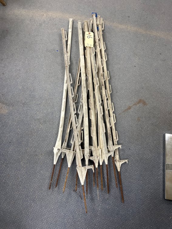 11 Elec Fence Posts