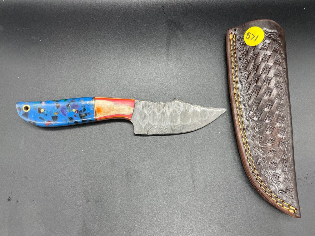 Fixed Blade Knife w/Leather Sheath